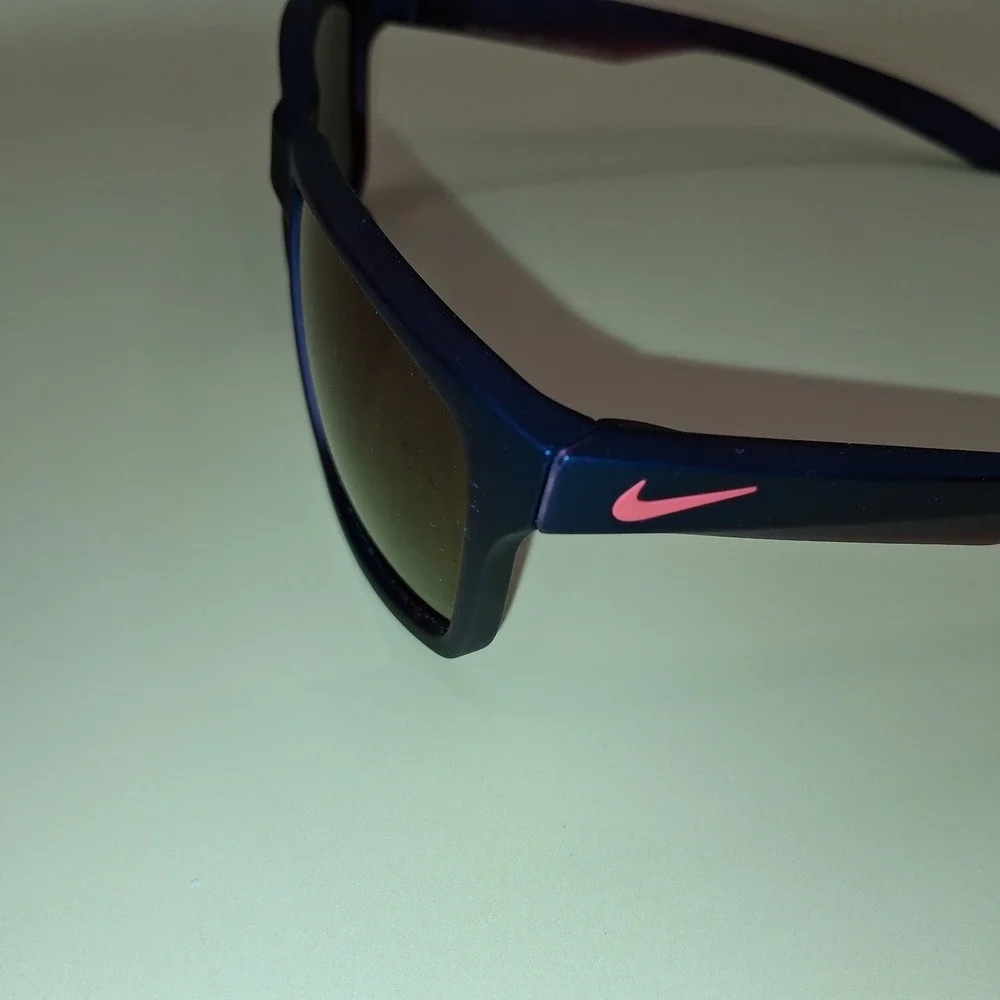 Mens Nike Essential Chaser Sunglasses EVO998 606 216